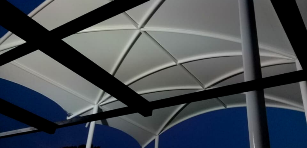 Las velarias como áreas de protección y puntos de encuentros en los parques