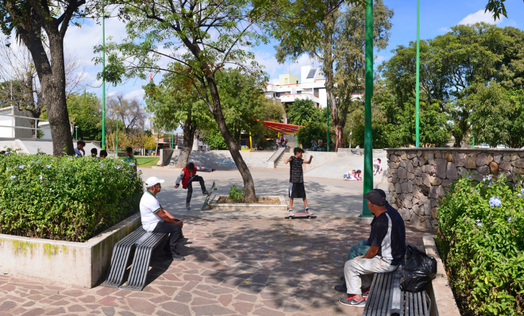 El parque y su identidad: La persona, el paisaje y la arquitectura